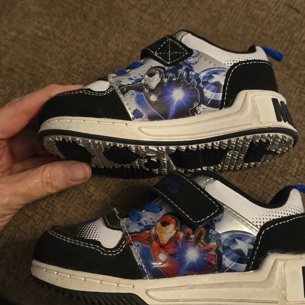 Marvel Kids' Black and Blue Iron Man‎ Light Up  Sneakers Size 8
